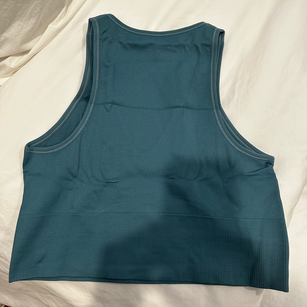 Aurora Seamless Cropped Rib Tank - Picture 5 of 6